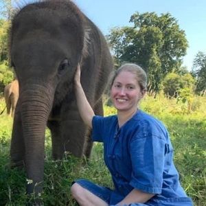 Meet your Posher, Hillary